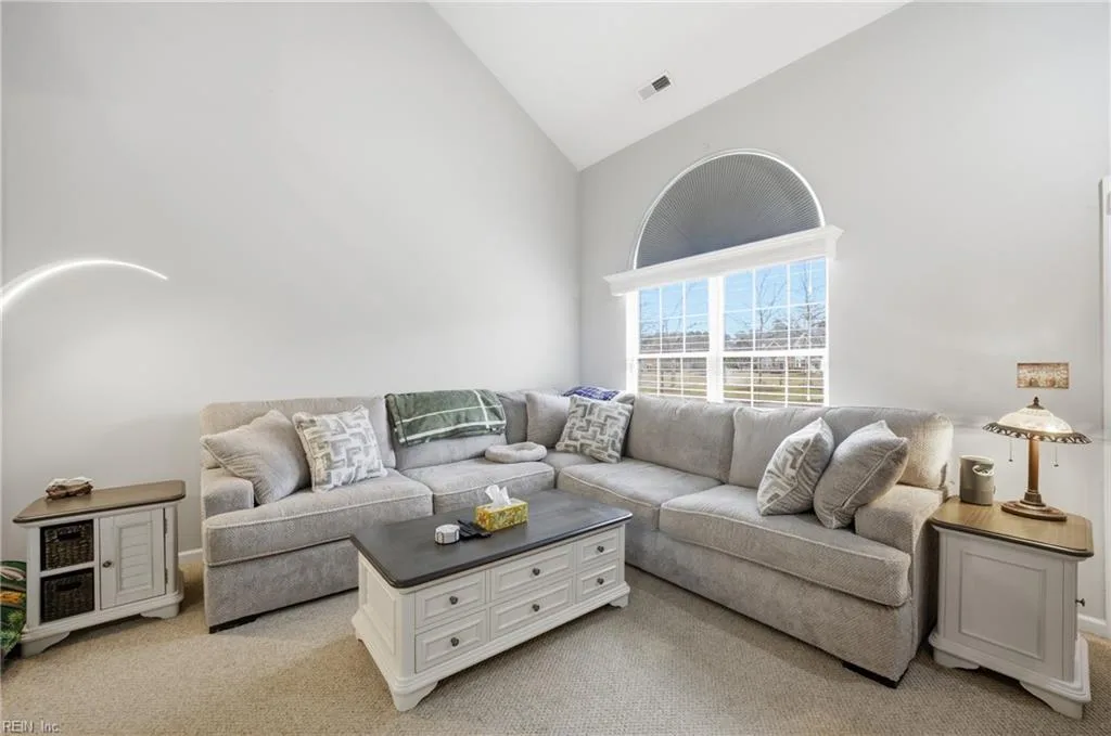 728 W Lake CIR, CHESAPEAKE VA 23322 - Photo 5