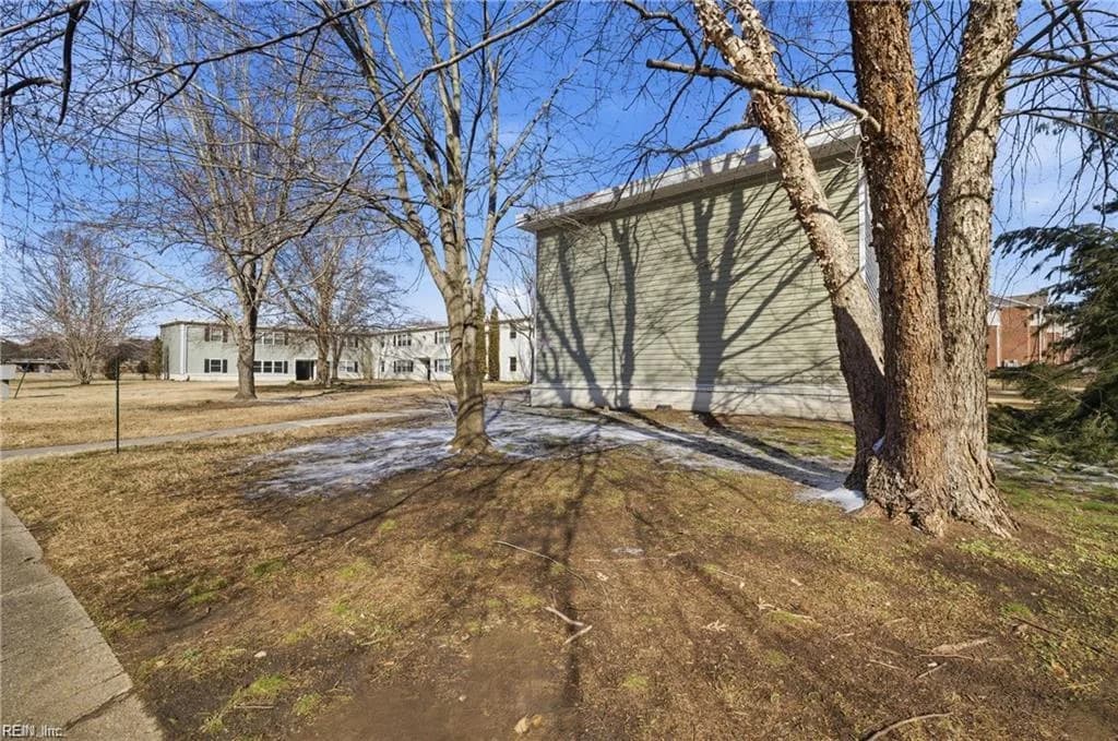 642 Dresden DR #K, NEWPORTNEWS VA 23601 - Photo 4