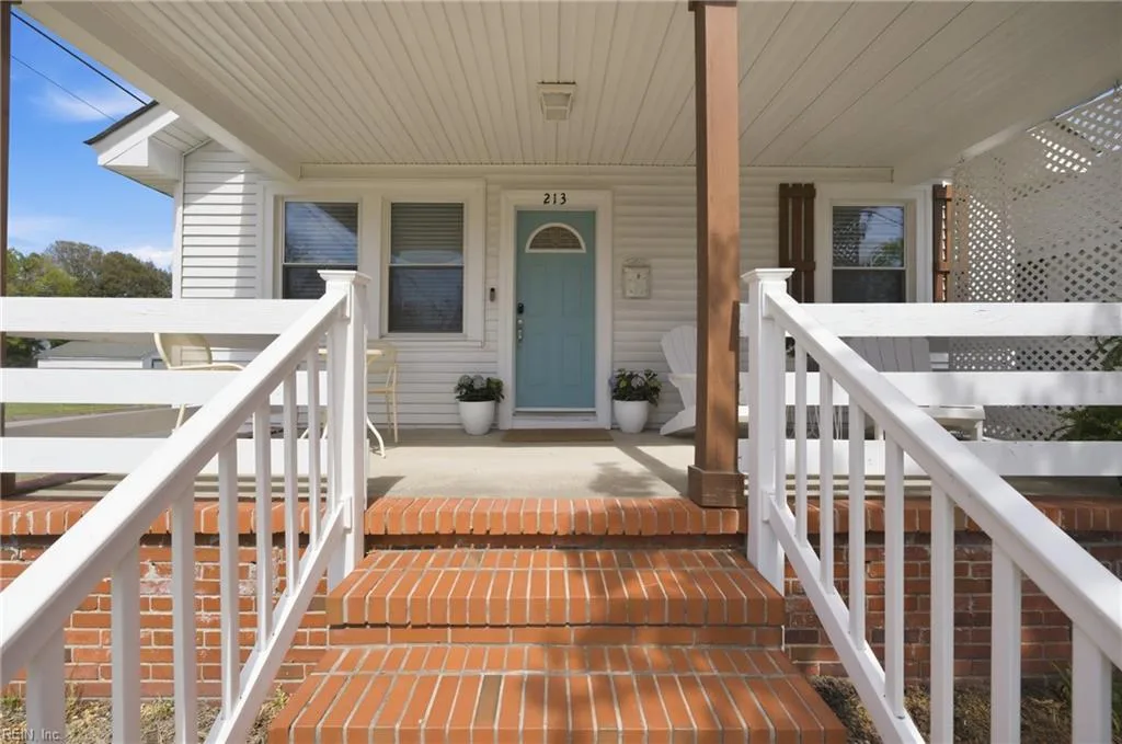213 E Cummings AVE, HAMPTON VA 23663 - Photo 5