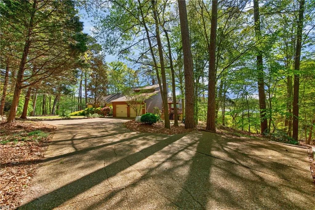 15489 Holly DR, SMITHFIELD VA 23430 - Photo 3