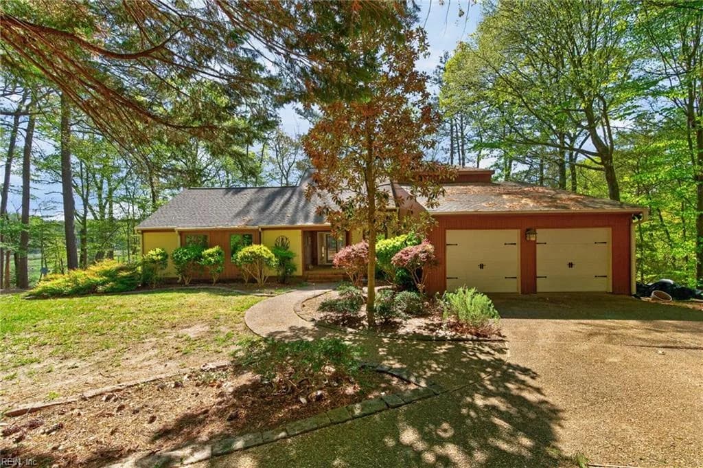 15489 Holly DR, SMITHFIELD VA 23430 - Photo 4