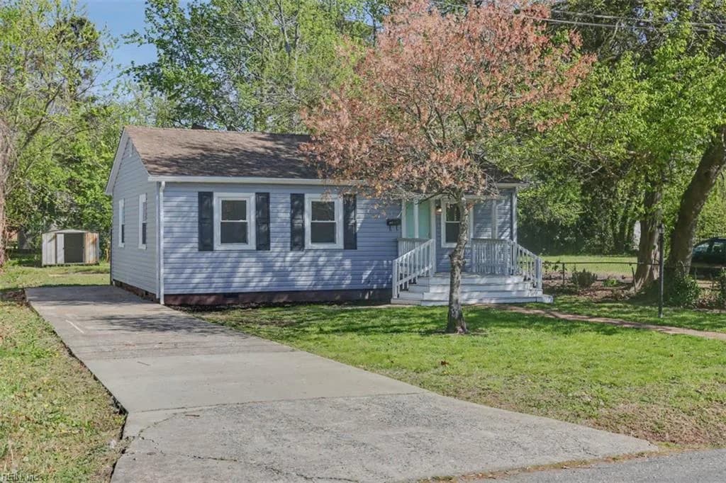 212 N Sixth ST, HAMPTON VA 23664 - Photo 2