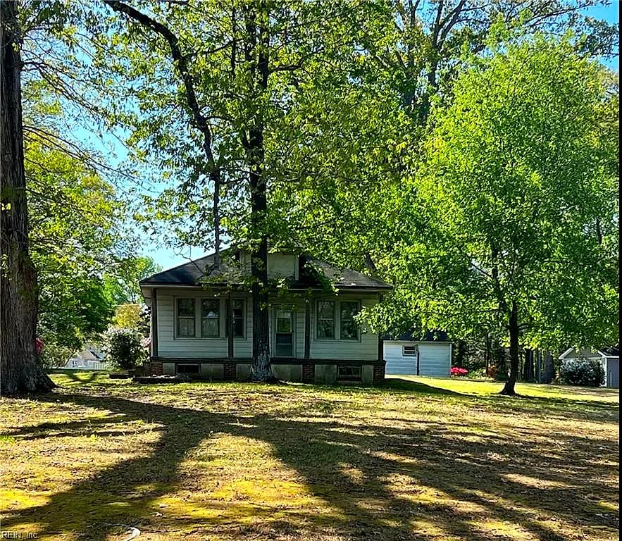 448 Marina LN, NEWPORT NEWS VA 23602 - Main photo