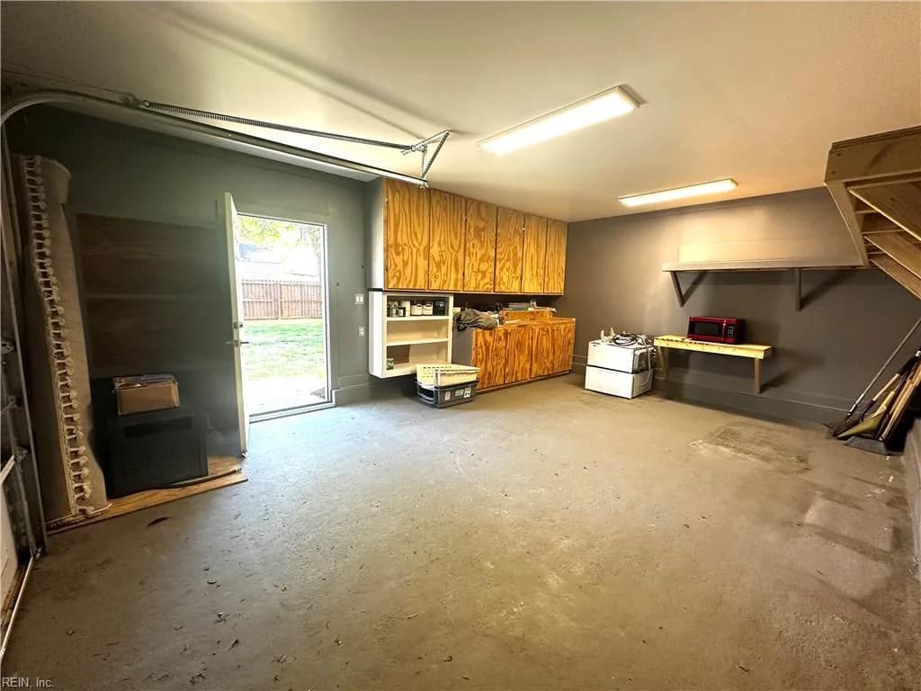 1323 W Norcova DR, NORFOLK VA 23502 - Photo 4
