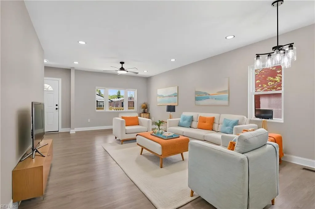 1326 W 26th ST, Norfolk — 3 bed Residential, 1,880 sqft