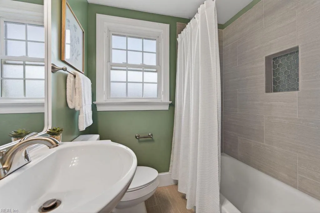 12 Colonial PL, NEWPORTNEWS VA 23601 - Photo 4
