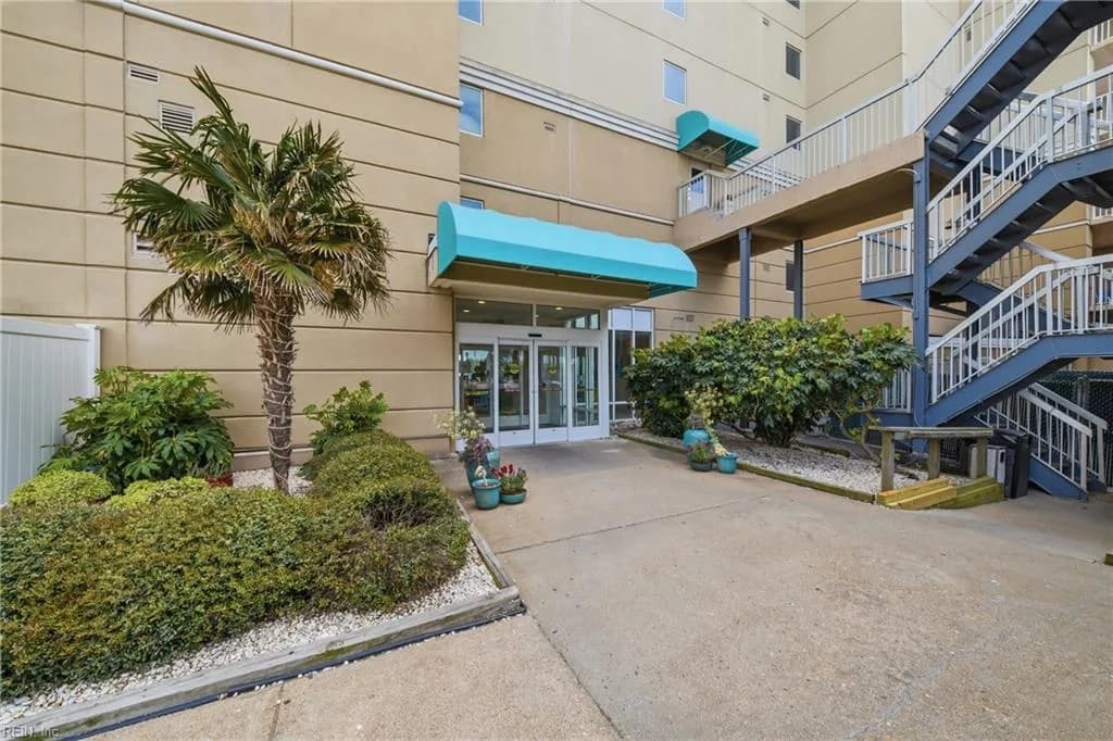 303 Atlantic AVE #1003, VIRGINIABEACH VA 23451 - Photo 4