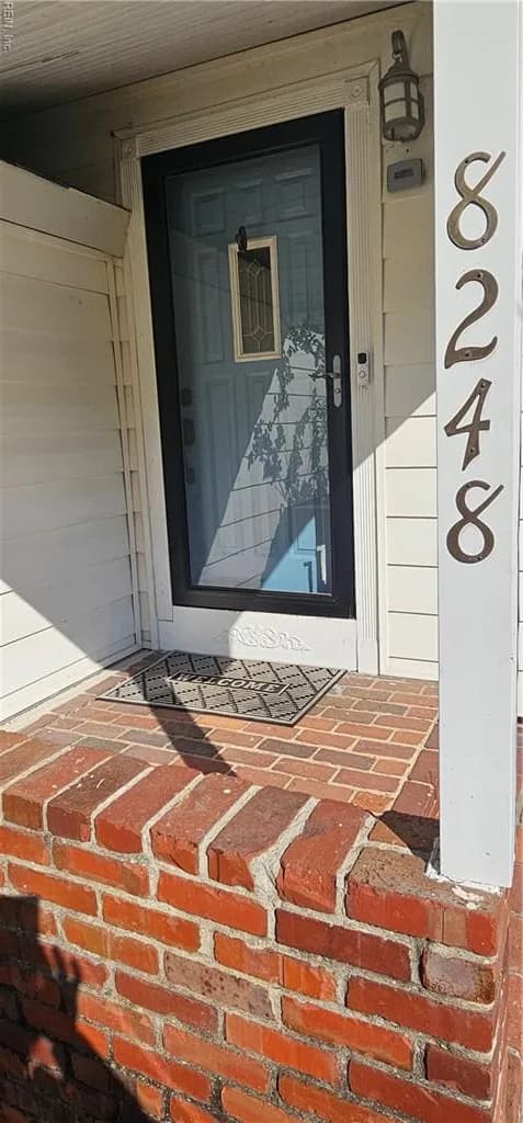 8248 Simons DR, NORFOLK VA 23505 - Photo 4