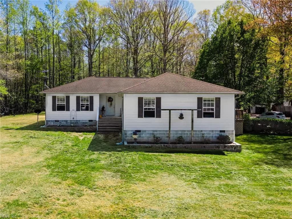 8086 Beaver Pond RD, GLOUCESTER VA 23061 - Photo 2