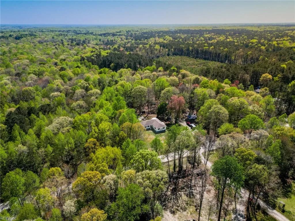 8086 Beaver Pond RD, GLOUCESTER VA 23061 - Photo 4