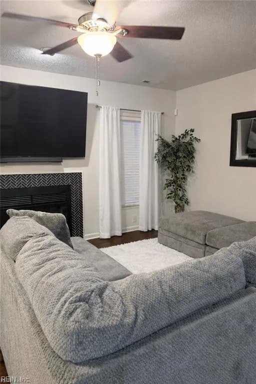 701 Todd TRL, NEWPORTNEWS VA 23602 - Photo 5