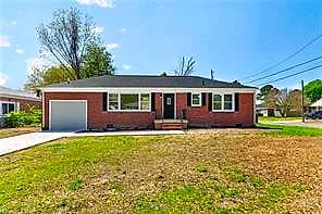 19 Saint Albans DR, HAMPTON VA 23669 - Main photo
