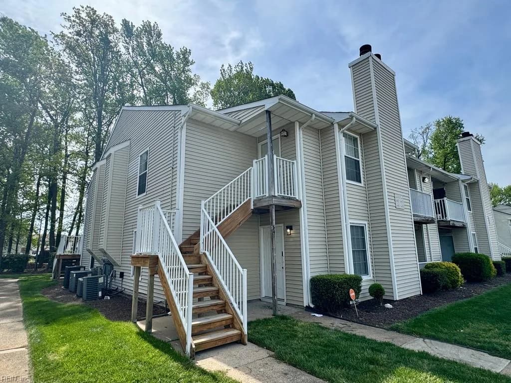 643 Crows Nest CT #201, VIRGINIABEACH VA 23462 - Photo 2