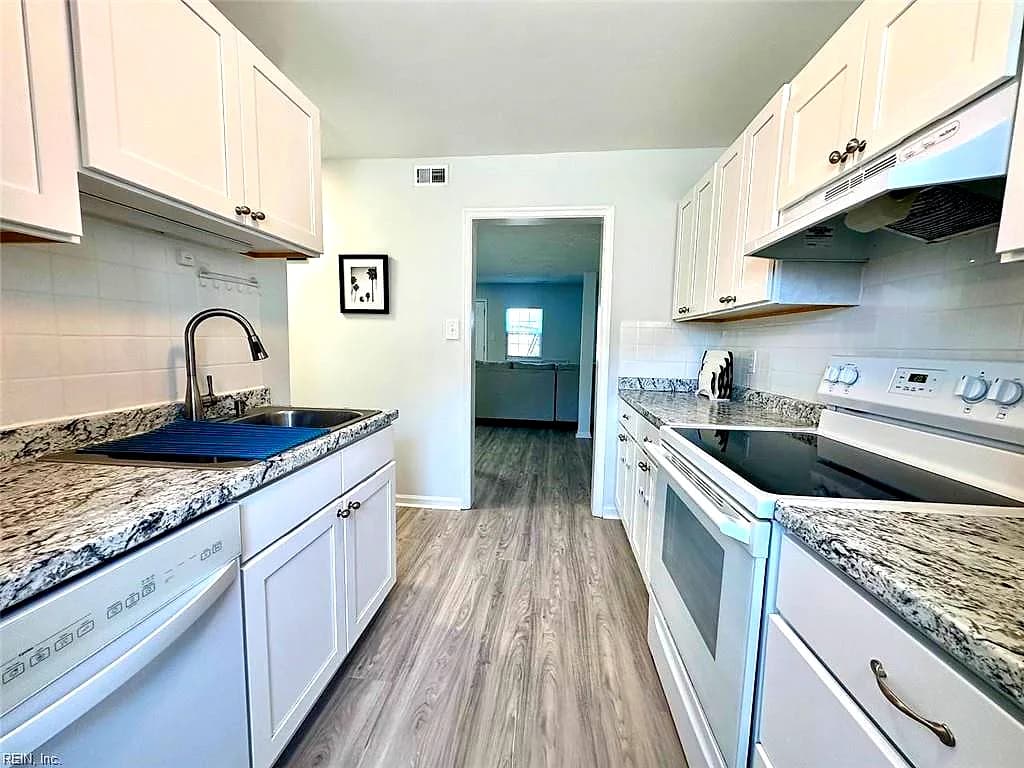 3613 Wetherington DR #103, VIRGINIA BEACH VA 23453 - Main photo