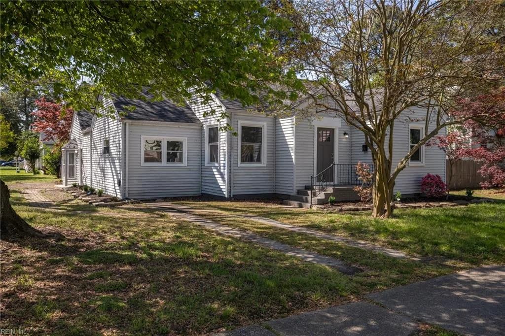 1202 Portlock RD, CHESAPEAKE VA 23324 - Photo 2