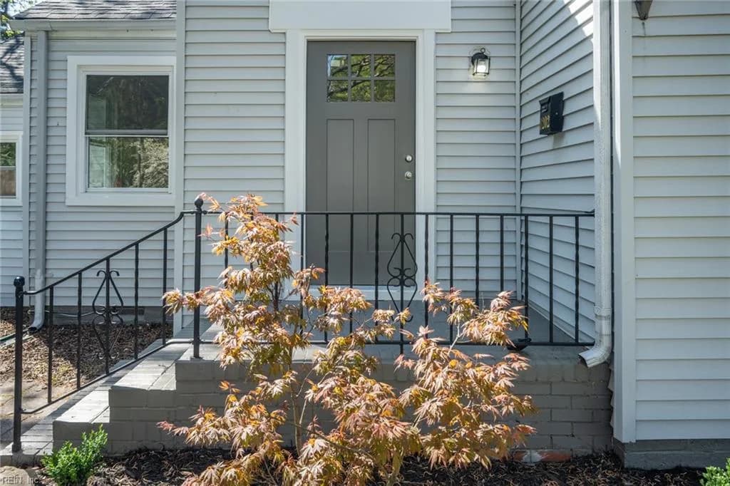 1202 Portlock RD, CHESAPEAKE VA 23324 - Photo 4