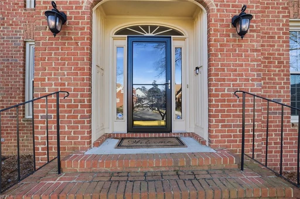 1137 Kingsbury DR, CHESAPEAKE VA 23322 - Photo 4
