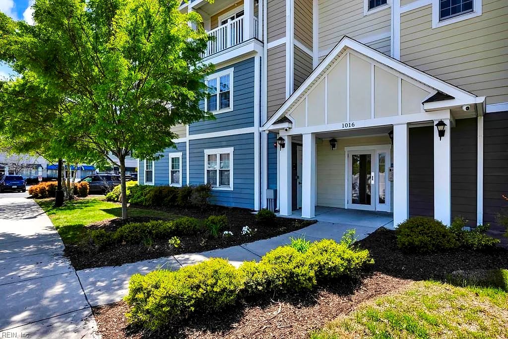 1016 Thoroughgood WAY #307, CHESAPEAKE VA 23324