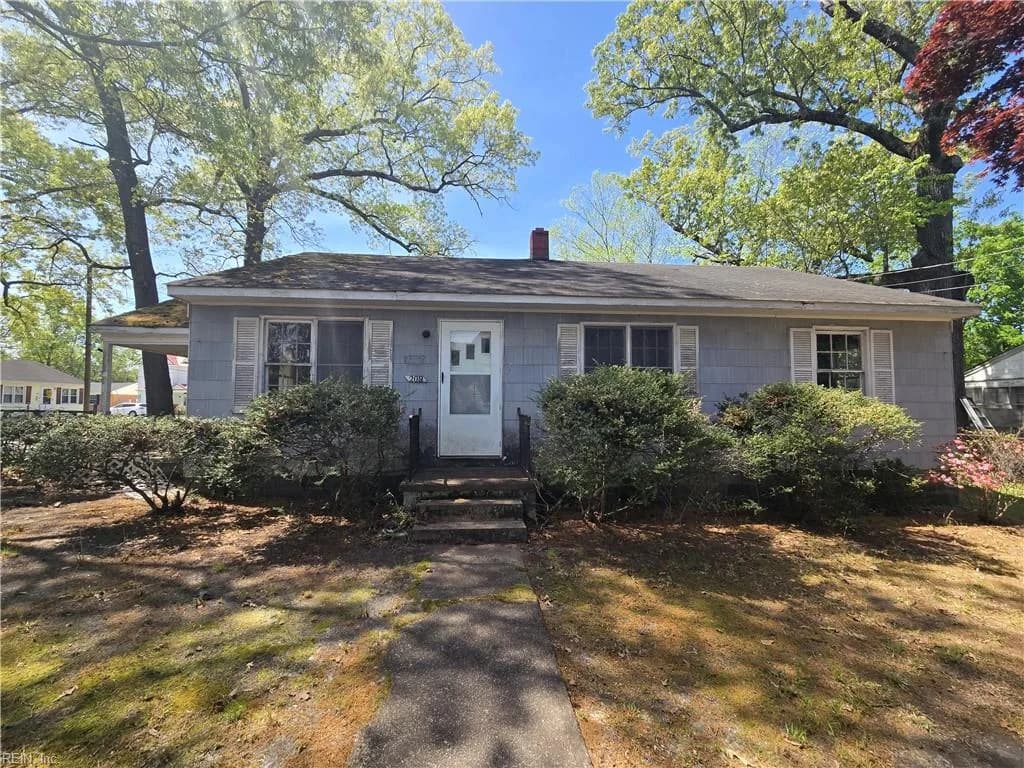 209 Malita ST, FRANKLIN VA 23851 - Main photo