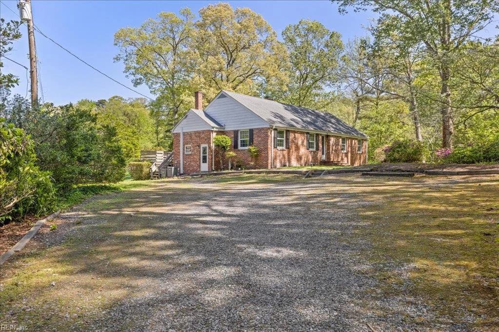 3916 Thalia DR, VIRGINIABEACH VA 23455 - Photo 2