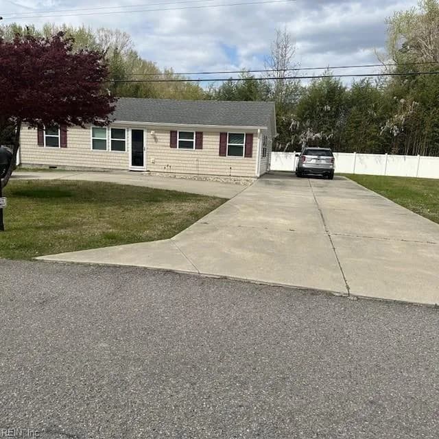 404 Forest RD, CHESAPEAKE VA 23322 - Main photo