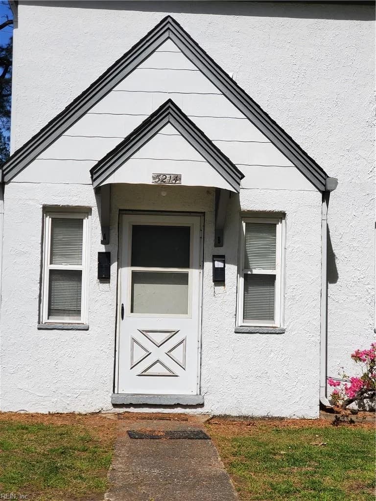 5214 Revere DR #A, NORFOLK VA 23502 - Photo 4
