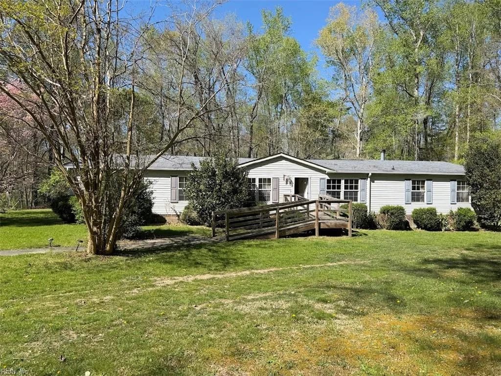 6377 Wild Acres TRL, GLOUCESTER VA 23061 - Photo 2