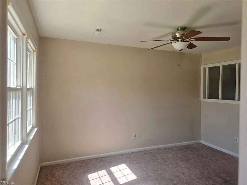 23 Harris Landing RD, HAMPTON VA 23669 - Photo 3