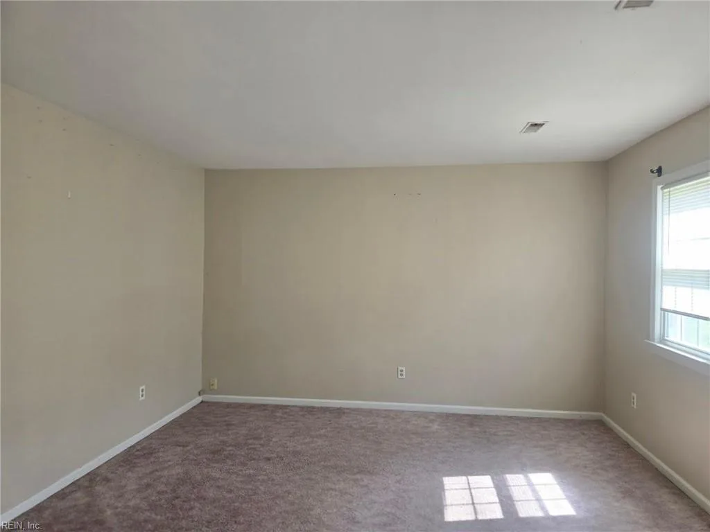 23 Harris Landing RD, HAMPTON VA 23669 - Photo 4