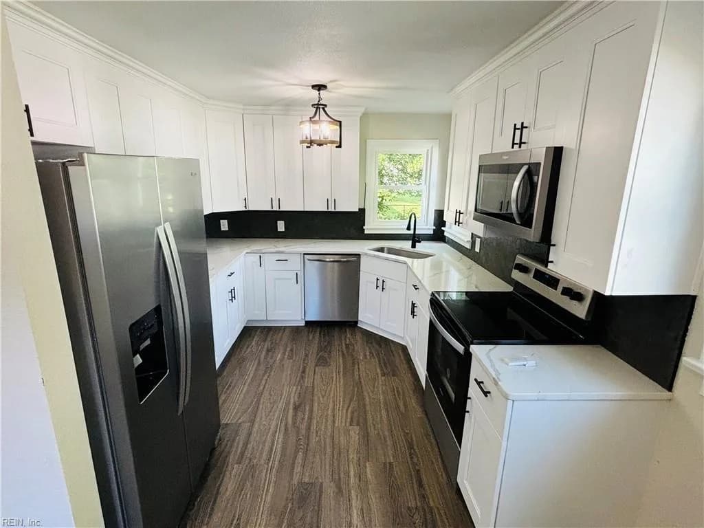 2331 Azalea AVE, PORTSMOUTH VA 23704 - Photo 3