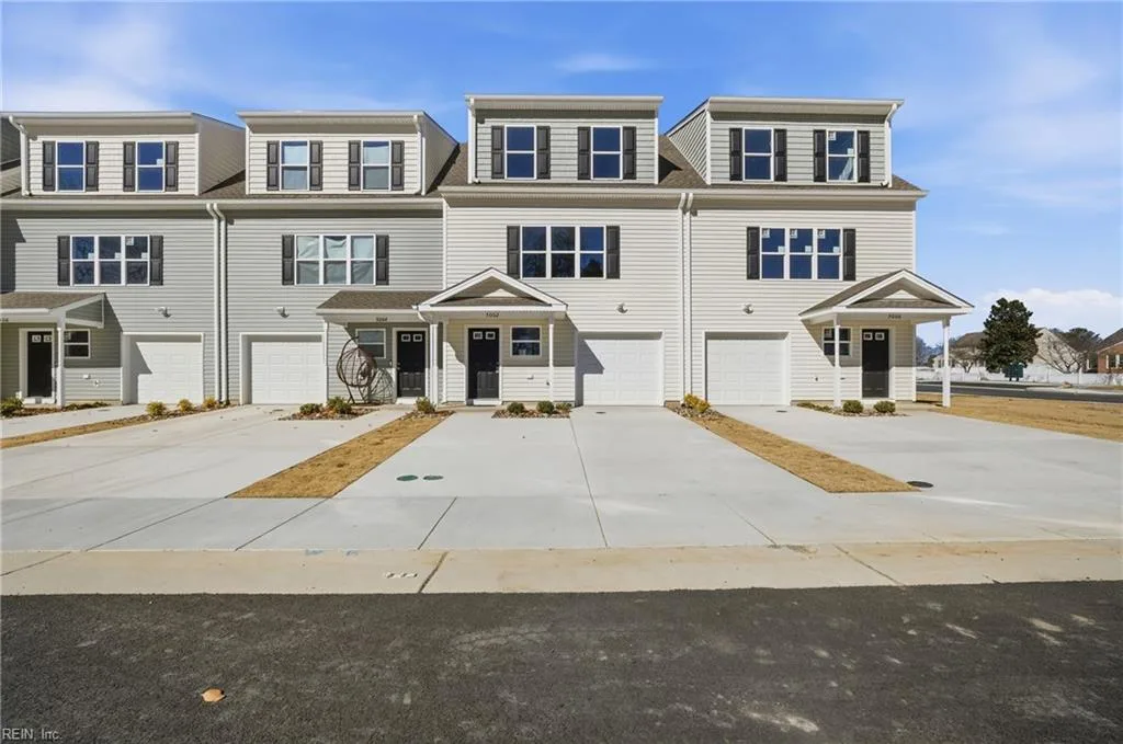 5000 Lacy CT, SUFFOLK VA 23434