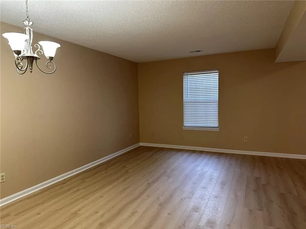 1227 Wide ST, NORFOLK VA 23504 - Photo 5
