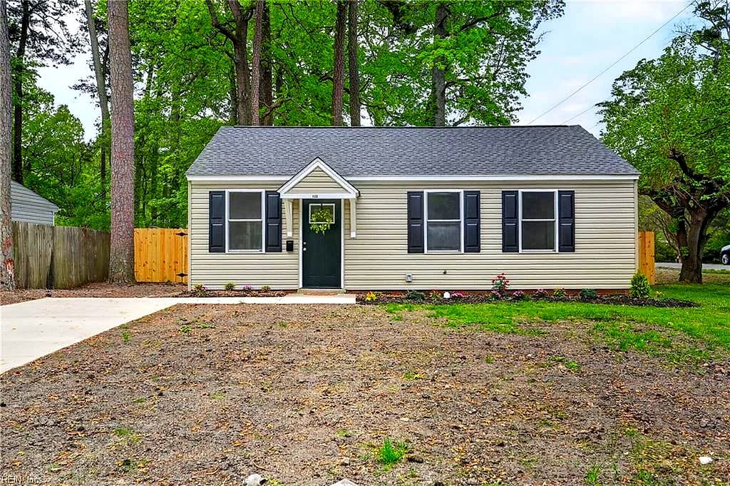 100 Lexington ST, HAMPTON VA 23669 - Main photo