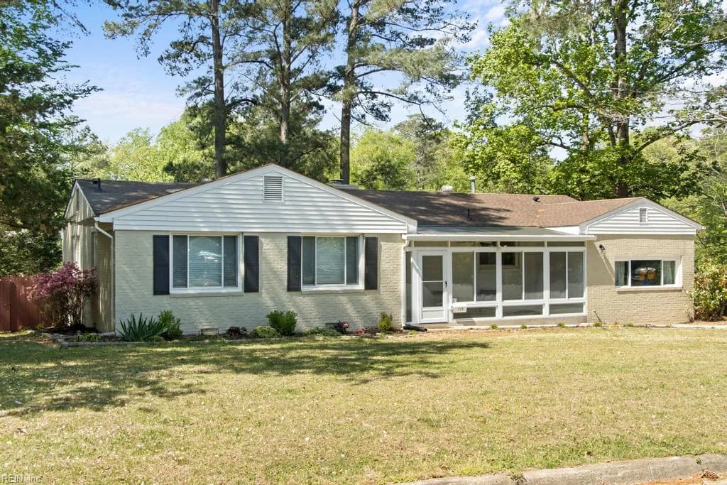 915 Catalina DR, NEWPORTNEWS VA 23608 - Photo 3