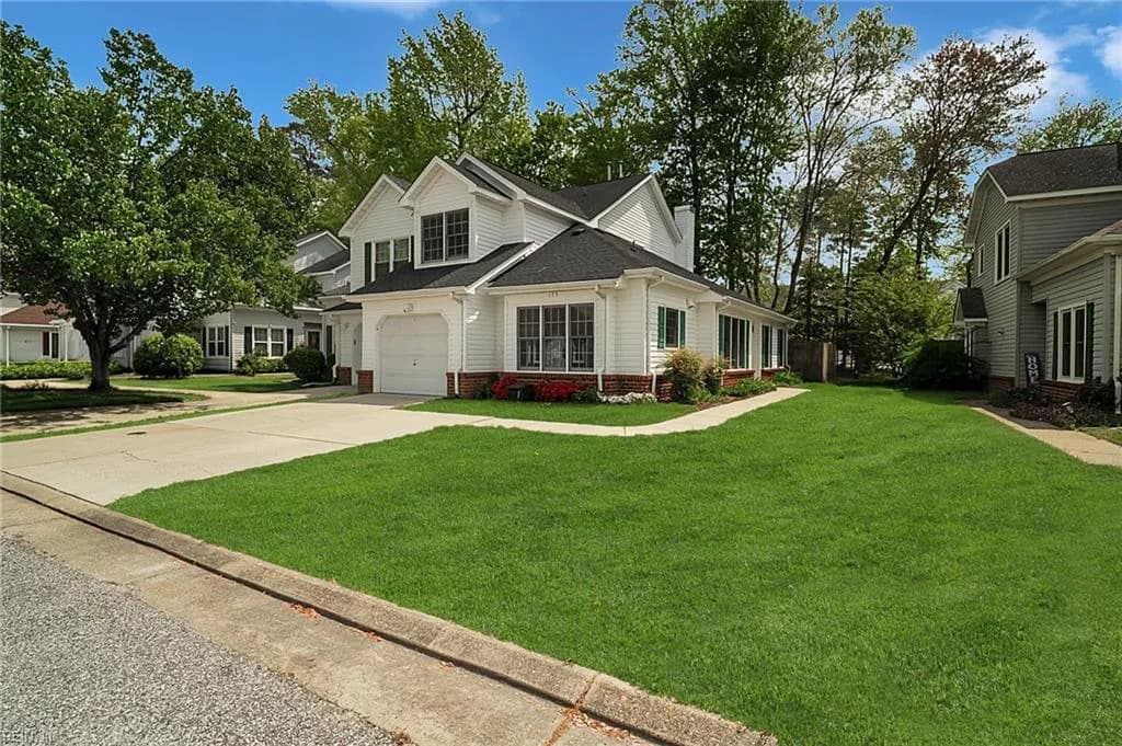175 Rustling Oak RDG, YORKTOWN VA 23692 - Photo 3