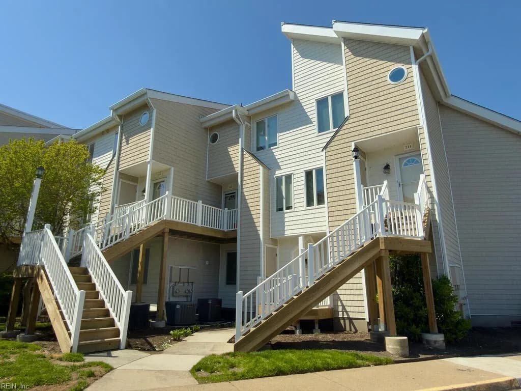 100 Pinewood RD #226, VIRGINIABEACH VA 23451 - Photo 2