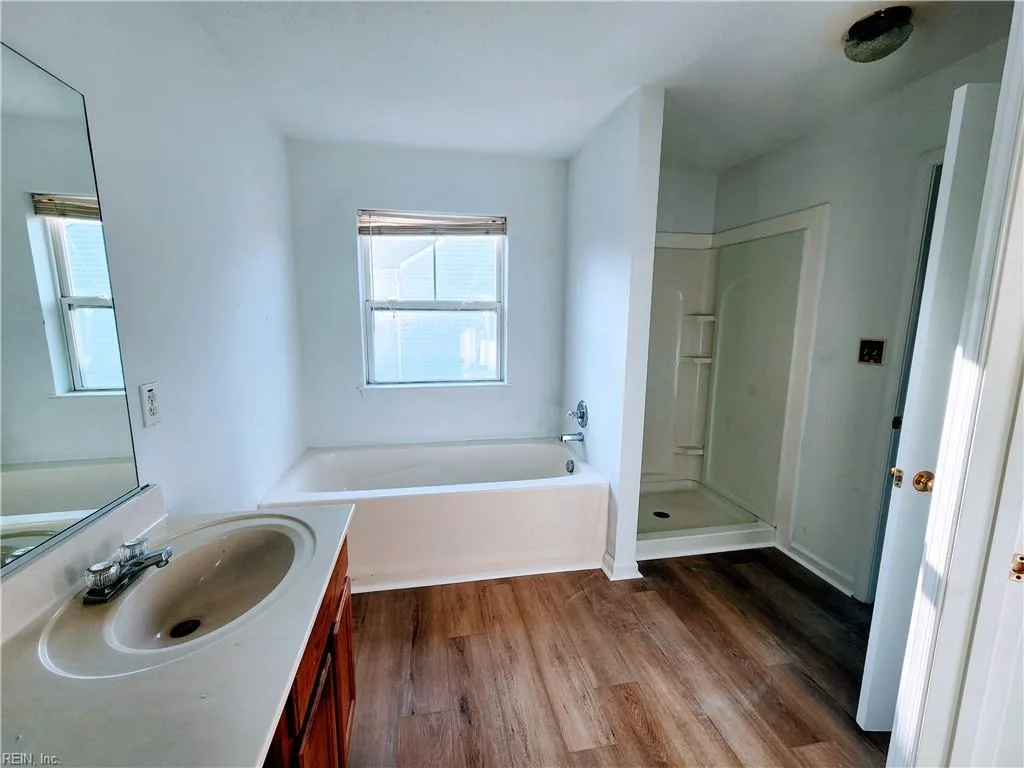 23 Regal WAY, HAMPTON VA 23669 - Photo 5