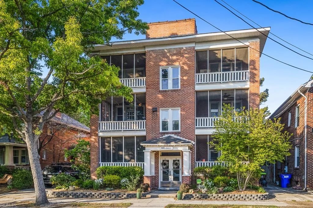 1040 Brandon AVE #5, Norfolk — 2 bed Residential, 1,512 sqft