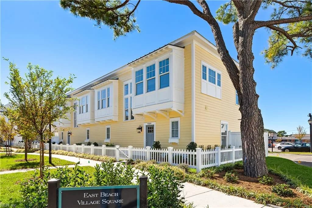 9569 23rd Bay ST, NORFOLK VA 23518 - Photo 2