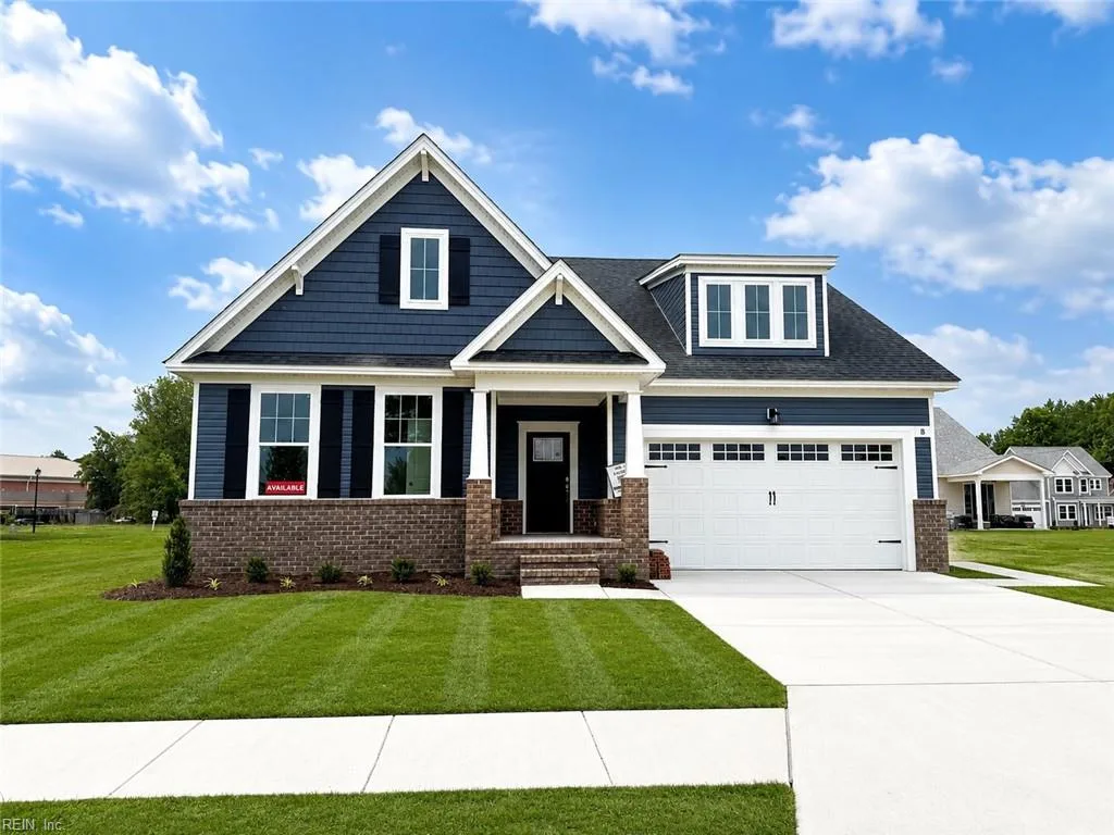 8 Apron DR, SUFFOLK VA 23434