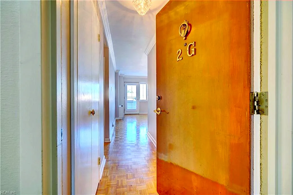 7320 Glenroie AVE #2G, Norfolk — 3 bed Residential, 1,581 sqft