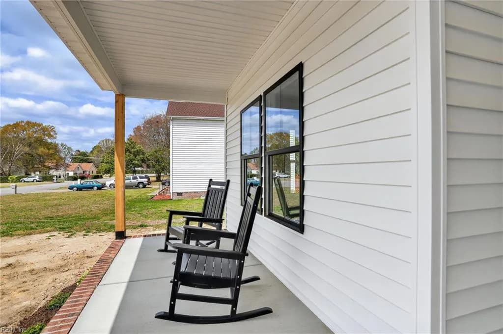 109 Queens LN, FRANKLIN VA 23851 - Photo 4
