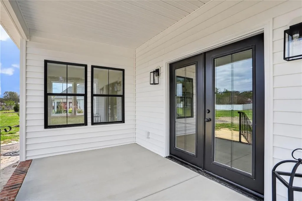 109 Queens LN, FRANKLIN VA 23851 - Photo 5