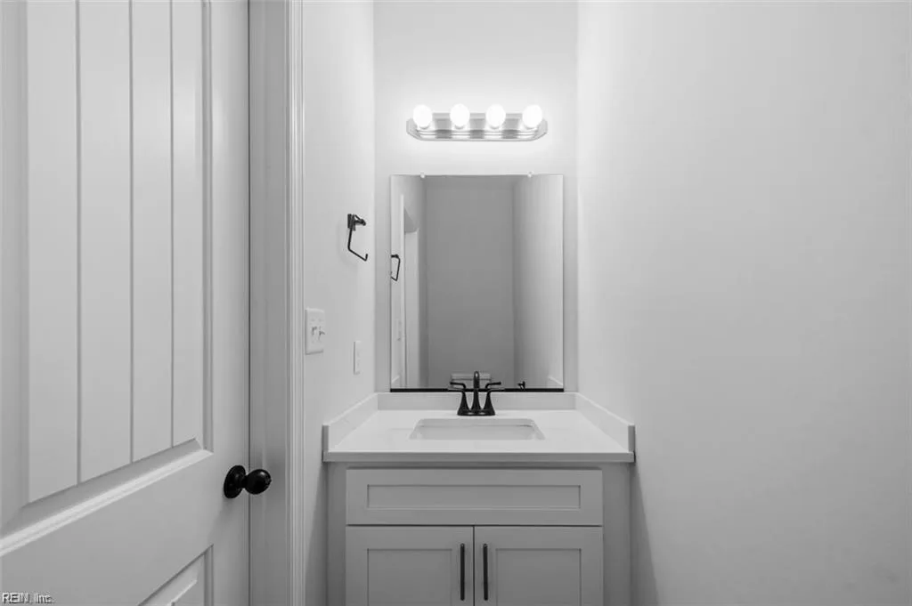 633 HOMESTEAD AVE, HAMPTON VA 23661 - Photo 5