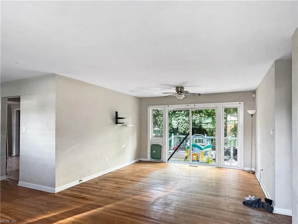 3633 Kevin DR, NORFOLK VA 23518 - Photo 3