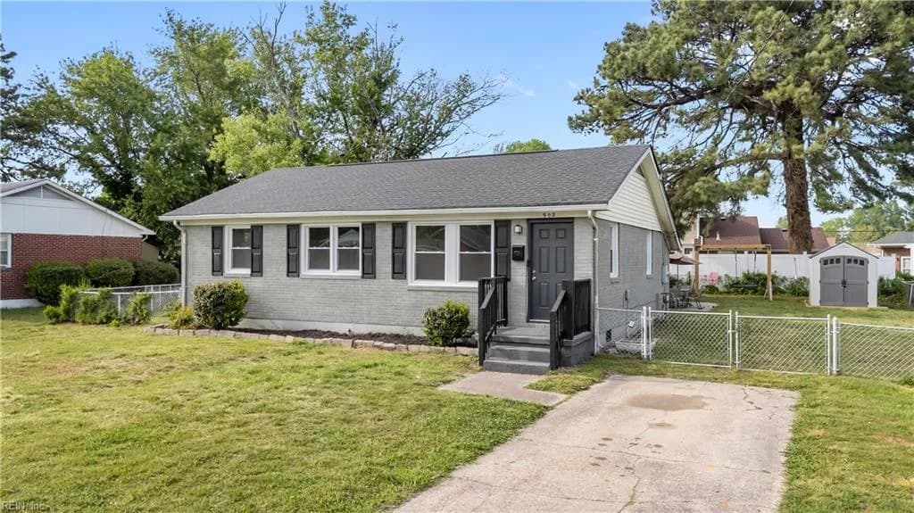 902 Mineo LN, PORTSMOUTH VA 23701 - Photo 3