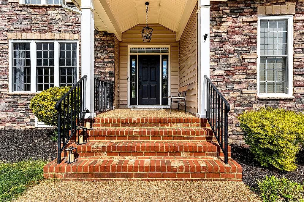 10420 Pine Warbler DR, PROVIDENCE FORGE VA 23140 - Photo 3