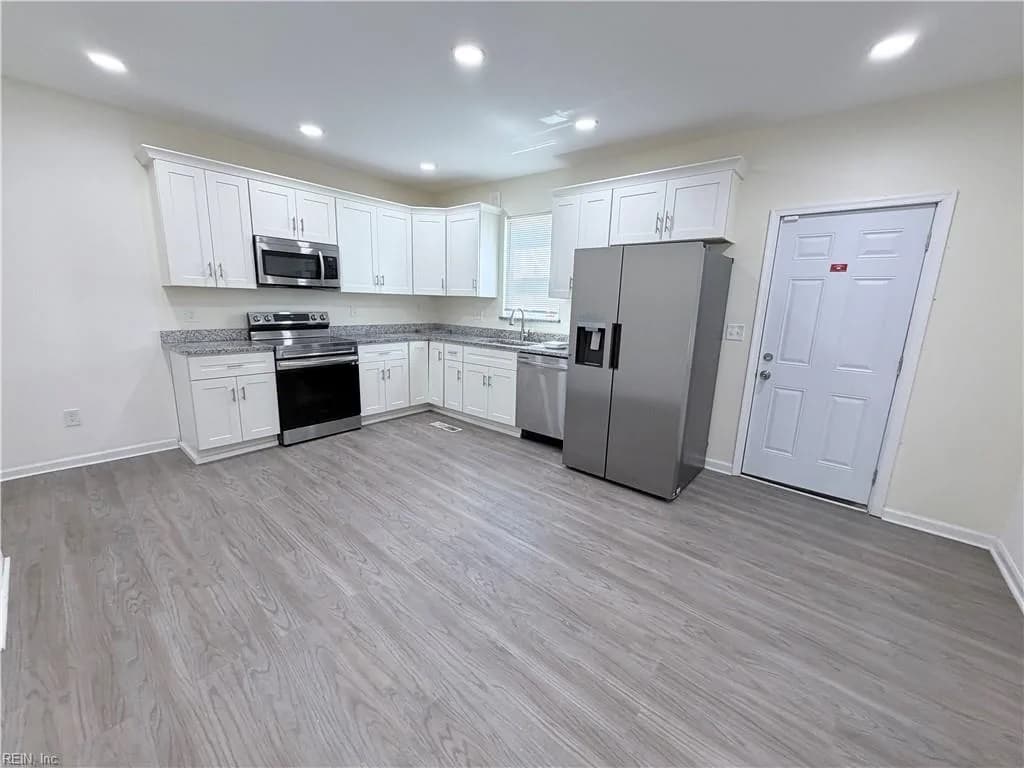 907 Rugby ST, NORFOLK VA 23504 - Photo 3