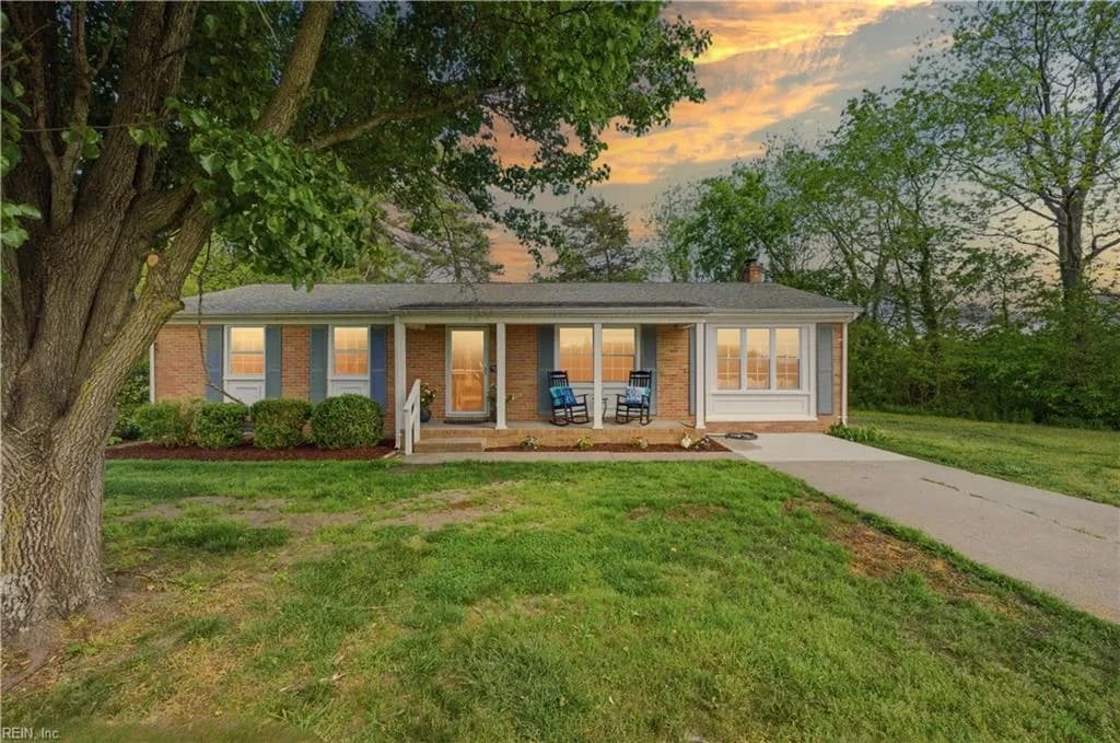 8157 Glass RD, HAYES VA 23072 - Photo 2
