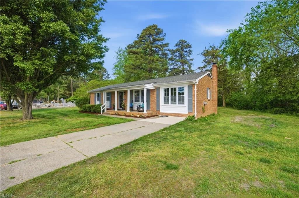 8157 Glass RD, HAYES VA 23072 - Photo 5